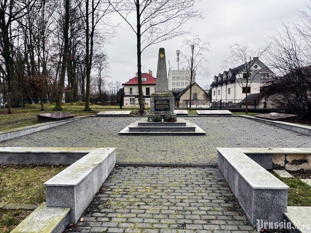 Воинское кладбище в городе Картузы (общий вид)